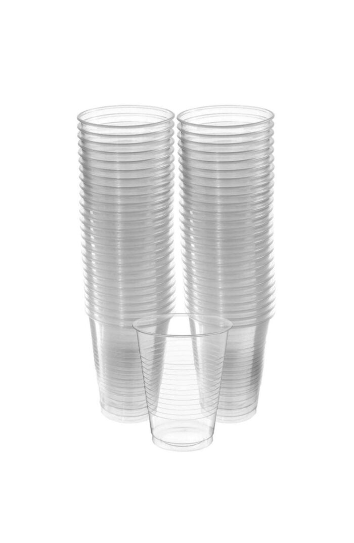 Plastic cups - Image 1